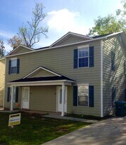 1334 Foxwood Pl in Gulfport, MS - Building Photo