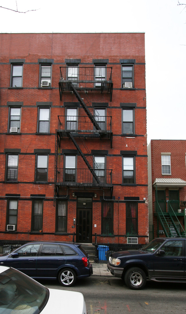 96 Baltic St in Brooklyn, NY - Building Photo - Building Photo