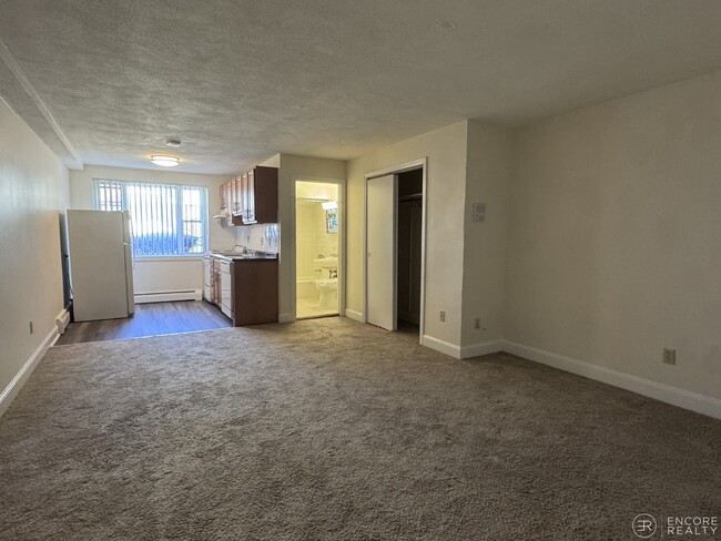 property at 4 Brattle Dr