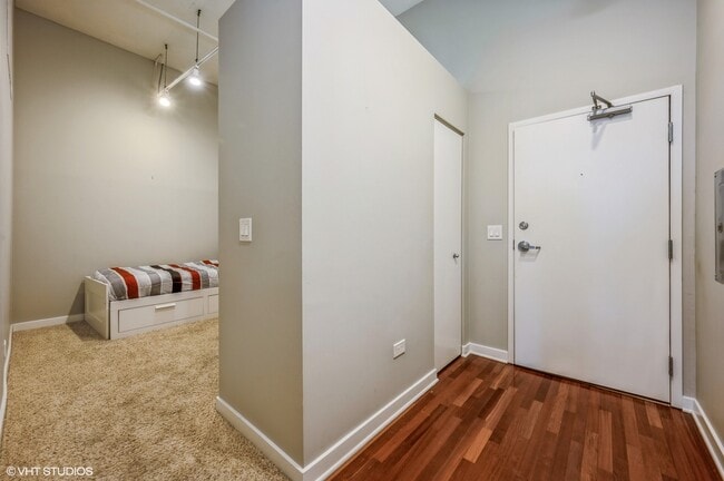 1224 W Van Buren St in Chicago, IL - Building Photo - Building Photo