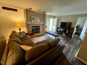 4900 Pleasant St, Unit 14 in West Des Moines, IA - Building Photo - Building Photo