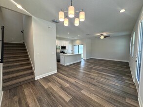 2861 Mayer St in Orlando, FL - Building Photo - Building Photo
