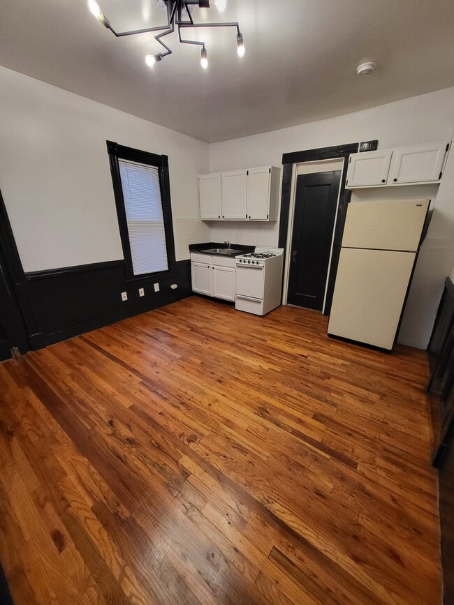 14 Oxford St, Unit 2