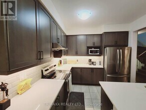 63 Alexandra Dr in Thorold, ON - Building Photo - Building Photo