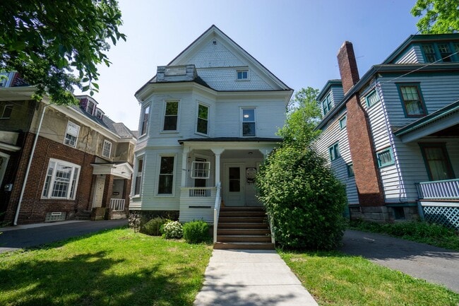 property at 116 Victoria Pl
