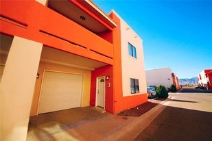 10132 Dyer St in El Paso, TX - Building Photo