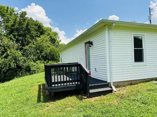 586 Foxfield Rd in Hopkinsville, KY - Building Photo - Building Photo