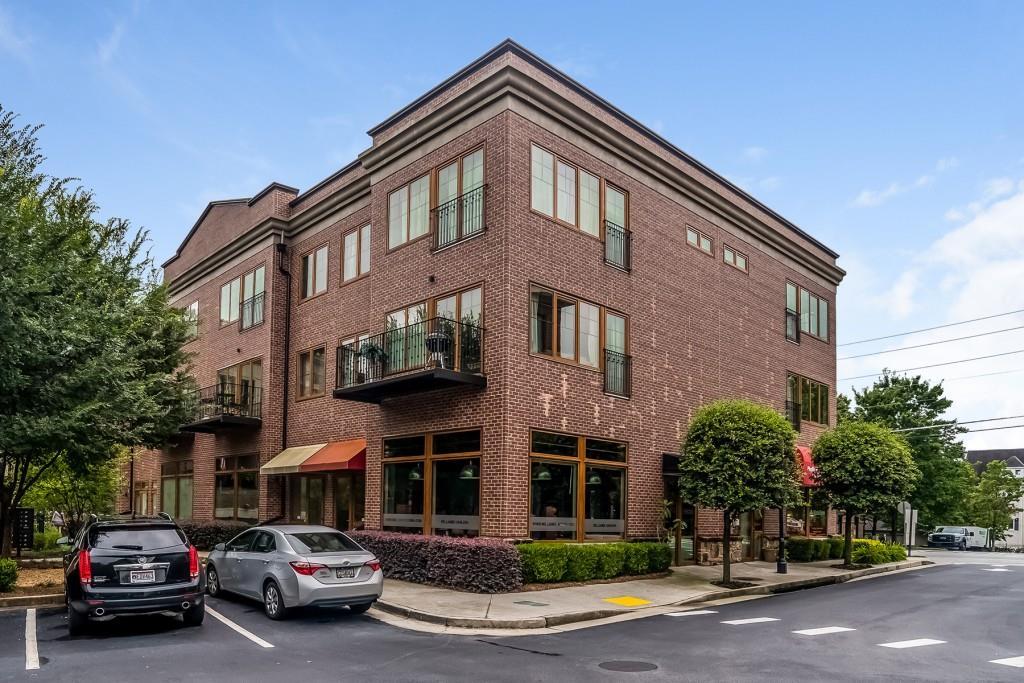 1442 Dresden Dr in Brookhaven, GA - Building Photo