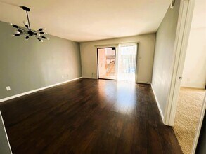 2824 S Bartell Dr in Houston, TX - Building Photo - Building Photo
