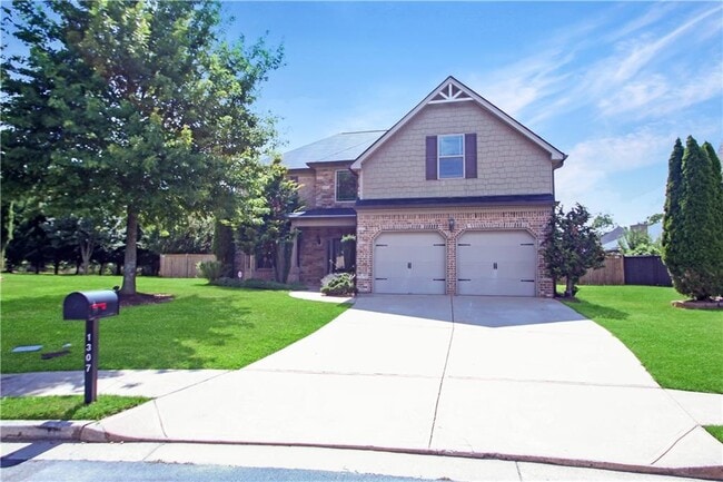 1307 Clarecastle Ln