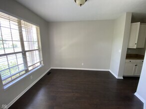 10578 Prairie Fox Dr in Fishers, IN - Building Photo - Building Photo