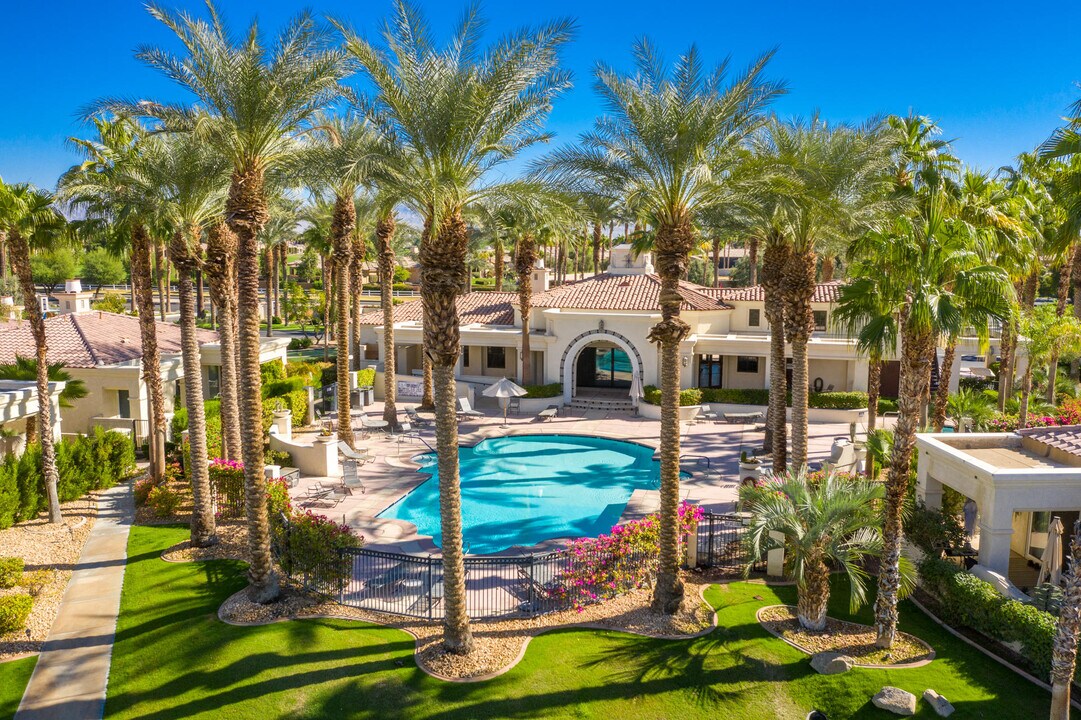 80897 Cll Azul in La Quinta, CA - Foto de edificio