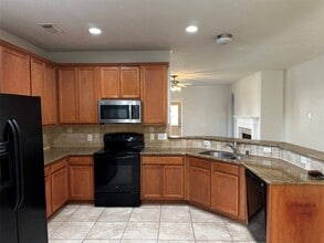 5007 Azalea Meadow Ln in Katy, TX - Building Photo - Building Photo