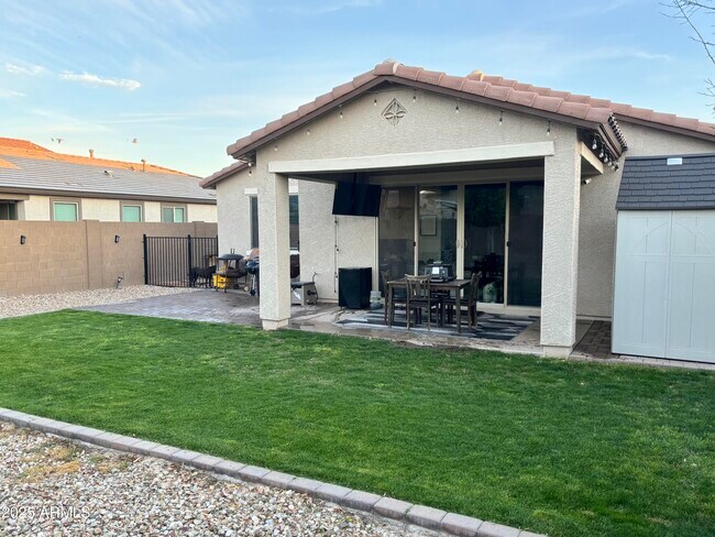 property at 17584 W Desert Bloom St