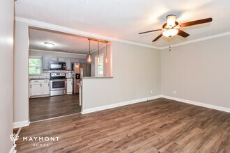 533 Dawn Dr in West Columbia, SC - Building Photo - Building Photo