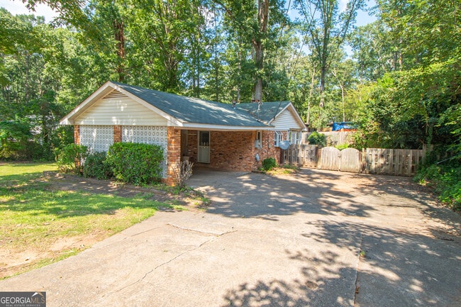 1005 College Station Rd in Athens, GA - Building Photo - Building Photo