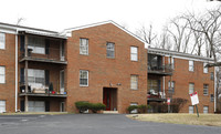 Berry Lane Apartments in Milford, OH - Foto de edificio - Building Photo