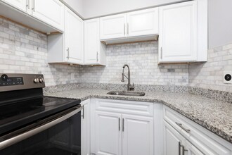 Orchard View Apartments-Pleasant Ridge in Cincinnati, OH - Building Photo - Building Photo
