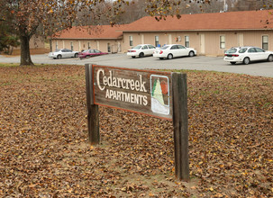 Cedarcreek Apartments in Conway, AR - Building Photo - Building Photo