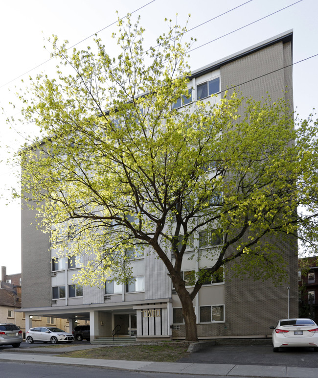 The Tivoli in Ottawa, ON - Building Photo - Primary Photo