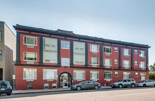 The Detroit in Denver, CO - Building Photo