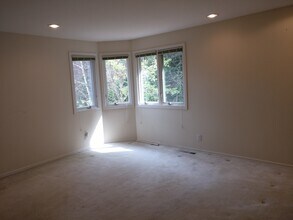 16403 NE 50th Way in Redmond, WA - Building Photo - Building Photo