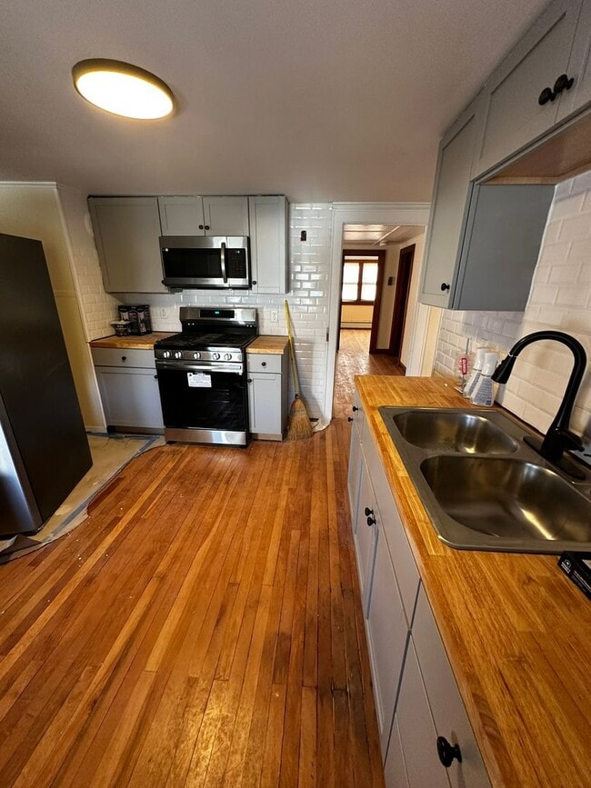 property at 44 Drew St