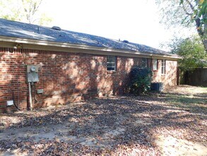 3135 Briarwood Dr in Horn Lake, MS - Building Photo - Building Photo
