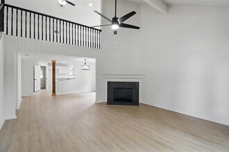 5147 Ivycrest Trail in Arlington, TX - Foto de edificio - Building Photo