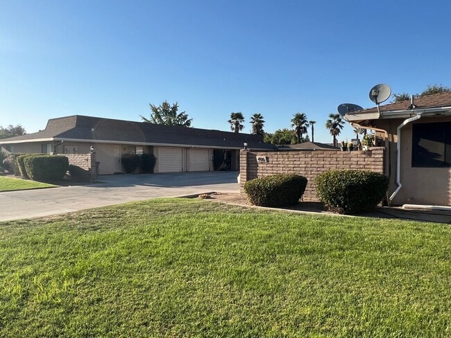 property at 406 W Carob Ave