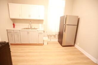 637 W 59th St in Chicago, IL - Building Photo - Building Photo
