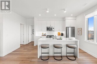 3000-3000 Tawadina Rd in Ottawa, ON - Building Photo - Building Photo