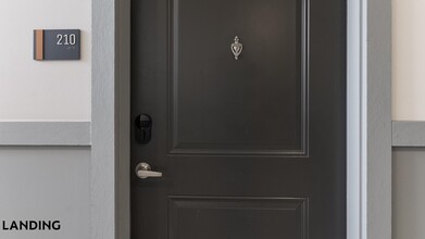 11122 Hambright Jct Dr, Unit F204 in Huntersville, NC - Building Photo - Building Photo