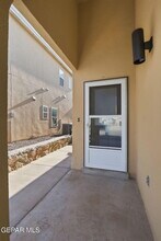 717 HC Gilbert Minjares Dr in Socorro, TX - Building Photo - Building Photo
