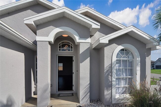 8227 National Dr in Port Richey, FL - Building Photo - Building Photo