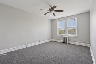 243 W Tulpehocken St in Philadelphia, PA - Building Photo - Building Photo