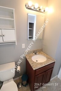 2047 Gerritt St photo'