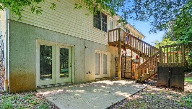 606 North St, Unit Apt A in Belmont, NC - Foto de edificio - Building Photo