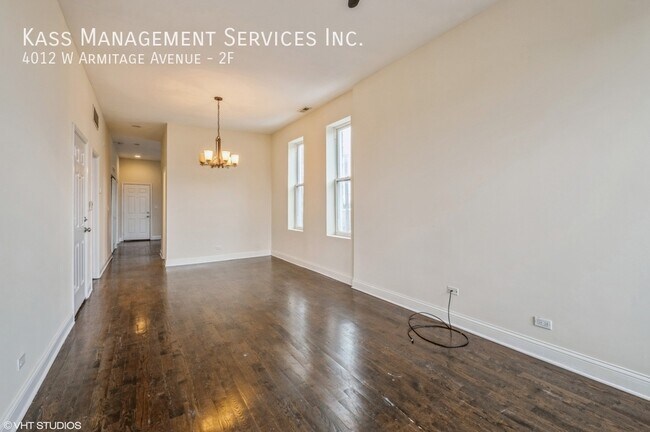 4012 W Armitage Ave in Chicago, IL - Building Photo - Building Photo