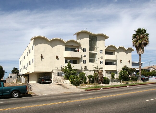 1179 Crenshaw Blvd in Los Angeles, CA - Building Photo - Building Photo