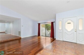 406 NW 101st Terrace in Coral Springs, FL - Building Photo - Building Photo