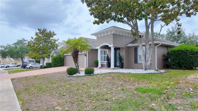 4882 Larkenheath Dr in Spring Hill, FL - Building Photo - Building Photo