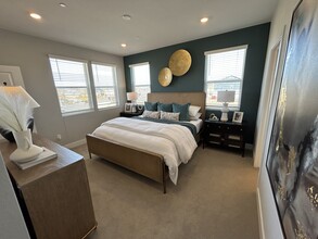 2747 Bear Spgs Cir in Longmont, CO - Building Photo - Building Photo