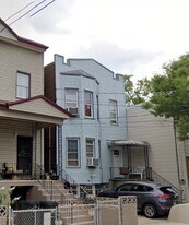 50 Montrose Ave in Jersey City, NJ - Building Photo