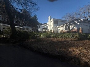 4011 Spring Mountain Rd in St Helena, CA - Building Photo - Building Photo