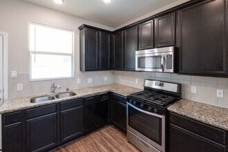 17039 Amarose Dr in Houston, TX - Building Photo - Building Photo