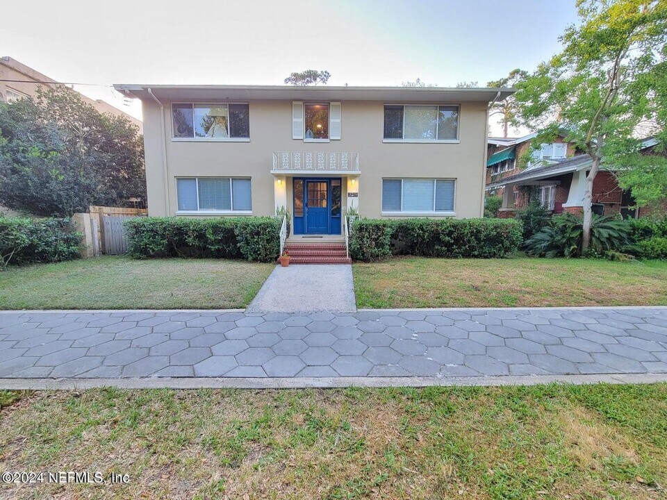 3219 Oak St in Jacksonville, FL - Building Photo