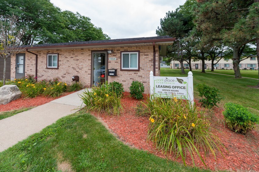 Park Place Apartments in Taylor, MI - Foto de edificio