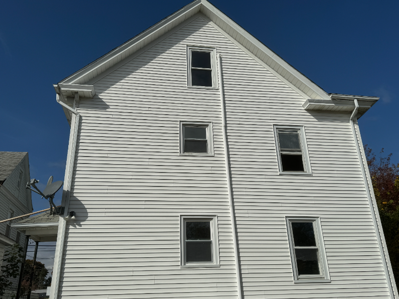 912 Bank St-Unit -2 in New London, CT - Building Photo