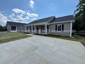 808 Harrison Ave in Salem, VA - Building Photo